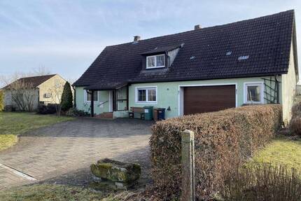 Ehemaliges landwirtschaftliche Anwesen - viel Platz für Ideen in ruhiger Lage - Aurach Hilsbach