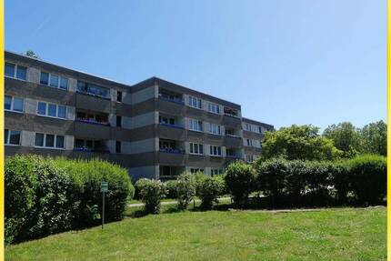 Wittenau! 2 + 2 halbe Zimmer DG-Eigentumswohnung mit schöner Loggia in der 3.OG mit Grünblick - Berlin Märkisches Viertel