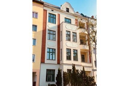 Mehrgenerationenhaus in Berlin Steglitz - 4 Etagenwohnungen + DG