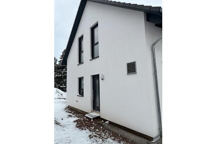Einfamilienhaus - 275.000,00&nbsp;EUR Kaufpreis, ca.&nbsp; 130,00&nbsp;m&sup2; in Hartha (PLZ: 04746)