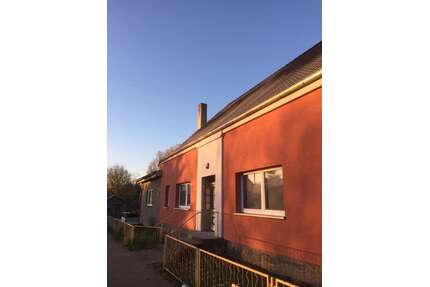 Haus zum Kaufen in Lüdersdorf 349.000,00 € 345 m²