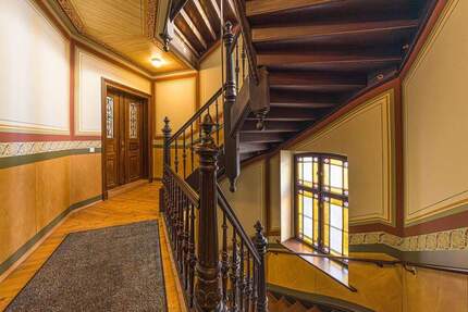 KLASSISCHES EIGENTUM IM SZENEVIERTEL | 4-Raum-Wohnung mit Erker, Balkon & edler Ausstattung - Leipzig Connewitz