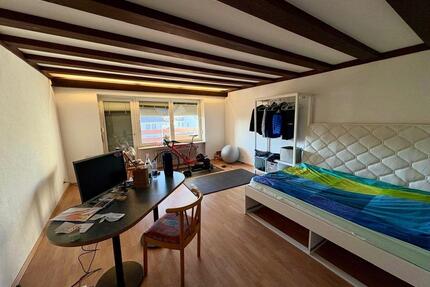 Charmante 1,5-Zimmer-Wohnung mit Balkon & Einbauküche in Bad Teinach-Zavelstein - Pleidelsheim