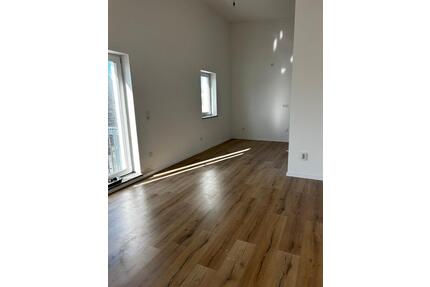 Dreieinhalb Zimmerwohnung, Neubau mit Balkon und Bodenheizung - Offingen