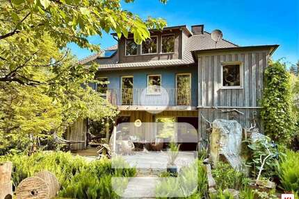Haus zum Kaufen in Wunsiedel 650.000,00 € 240 m²