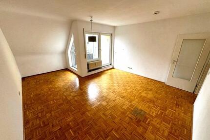 Schicke 2 ZKB mit Balkon in Heiligkreuz – sofort frei - Trier Kürenz