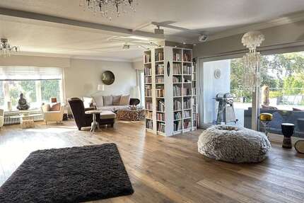 Haus zum Kaufen in Hessisch Oldendorf 995.000,00 € 473 m²