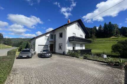 Haus zum Kaufen in Enzklösterle 330.000,00 € 170 m²