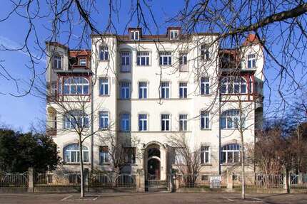 Wohnung zum Kaufen in Dresden 180.000,00 € 56 m²