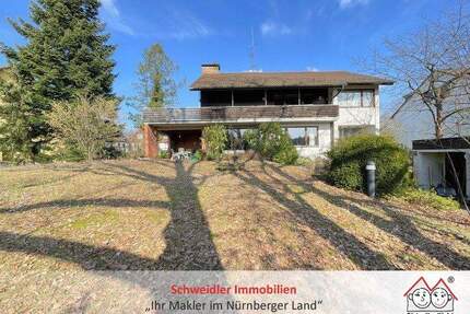 Architektenhaus mit Seltenheitswert, 1.460 m² Grundstück und Doppelgarage in Altdorf-Röthenbach