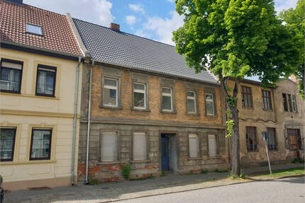 Handwerker aufgepasst: Großes Haus zum kleinen Preis - Güsten