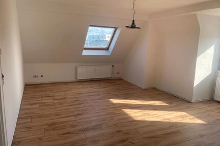 Erstbezug nach Renovierung Helle 4-Zi-Whg Sickte 85qm mit Garten