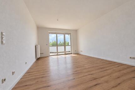 Deine neue frisch renovierte 2 Raum Wohnung in Gera-Bieblach
