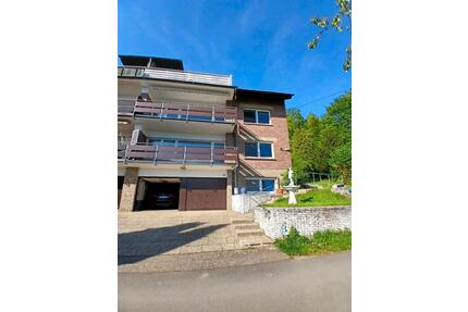 Gepflegtes Dreifamilienhaus in Lindlar-Schmitzhöhe