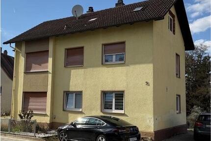 6 Zimmer auf 2.5 Etagen Zweifamilienhaus mit Garten Stellplatz - Stein