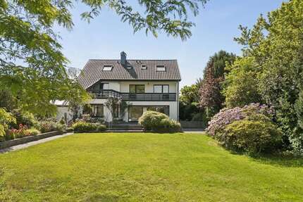 Haus zum Kaufen in Ratingen-Mitte 995.000,00 € 217 m²