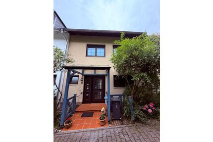 Reihenhaus mit Garten&Garage in SachsenhausenMühlberg zu verm - Frankfurt am Main Oberrad