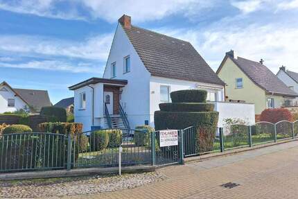 Wasserblick aus dem OG - sanierungsbedürftiges Einfamilienhaus mit Garage im Seebad Lubmin