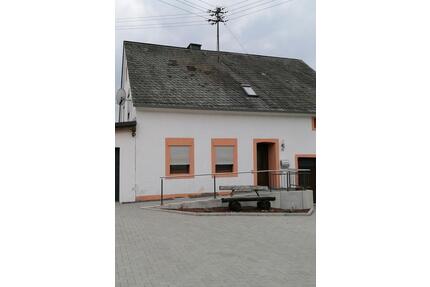 Kleines, renoviertes Wohnhaus zu vermieten - Malborn