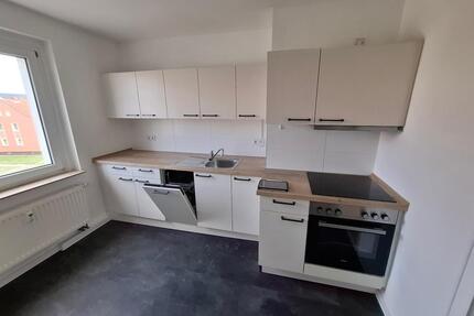 3 Zimmer. Einbauküche. Sofort zuhause. - Bitterfeld-Wolfen