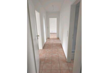3-Zimmer-Wohnung mit Balkon zu vermieten - Stapel