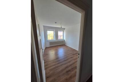 2- Zimmerwohnung in der Harmsstr. 82 in Kiel zu vermieten! Otto Stöben GmbH
