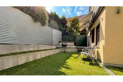 Provisionsfrei: 4-5 Zi.-EG-Wohnung mit großem Garten, Klima, Tie - Stuttgart Luginsland