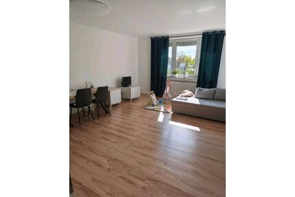 Helle gepflegte 3-Zimmer-Wohnung mit Balkon in guter Lage - Bielefeld Sennestadt