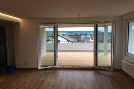 5 ZKB * toller Blick über Simmern * EBK + Garage * ab 1.5.2026 - Simmern/Hunsrück