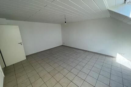 3-Zimmer Wohnung in kleiner Wohneinheit + Garage*Provisionsfrei* - Hockenheim