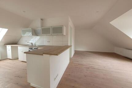 Neuwertige 3-Zimmer-Wohnung im Dachgeschoss - Rendsburg