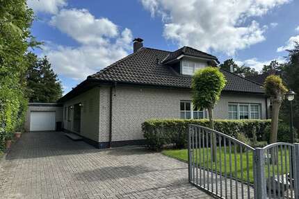 Haus zum Kaufen in Rhauderfehn 289.000,00 € 210 m²