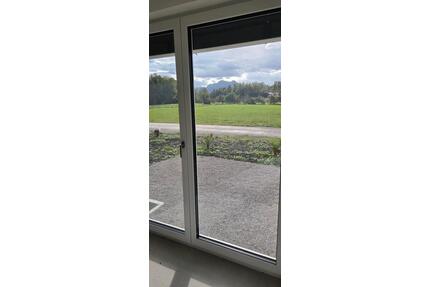2.5 Zimmer Traumwohnung Neubau - 1.100,00&nbsp;EUR Kaltmiete, ca.&nbsp; 60,00&nbsp;m&sup2; in Bernau am Chiemsee (PLZ: 83233)