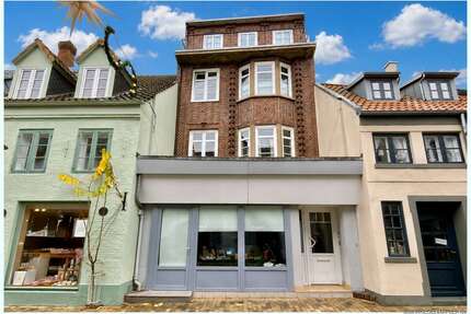 Haus zum Kaufen in Husum 620.000,00 € 337.73 m²