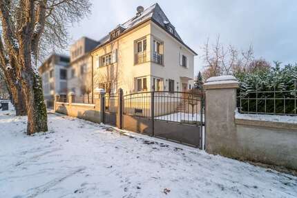 Haus zum Mieten in Saarlouis 2.250,00 € 200 m²