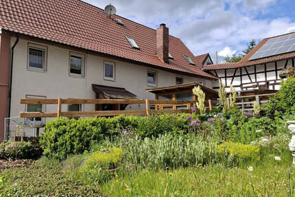 Fränkischer Bauernhof mit Stall, Scheune Nebengebäude in Bad Staffelstein-Horsdorf