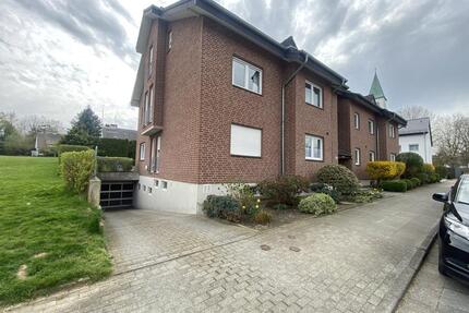 Renoviert - Einbauküche - PKW-Stellplatz - Balkon - Bielefeld Schildesche
