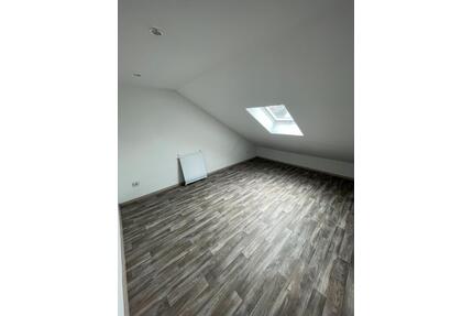 Helle Dachgeschosswohnung auf Roden Nord - Saarlouis