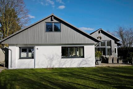 Ein- bis Zweifamilienhaus mit großzügigem Wintergarten - Kalletal