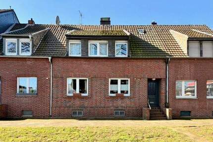 Wickrath: Gepflegtes Reihenmittelhaus in gefragter Lage - Mönchengladbach