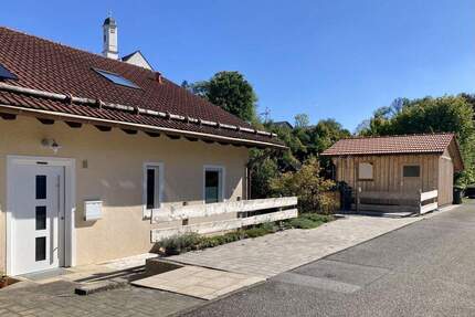 Schöne Doppelhaushälfte in ruhiger Lage mit einmaligem Blick - provisionsfrei - Isen Burgrain