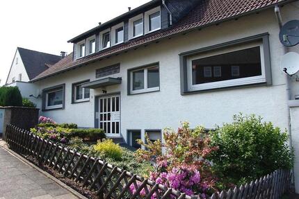 ### ab 01.06. schöne 3 Zimmer mit Küche, Kamin und Möbeln - Remscheid Lüttringhausen