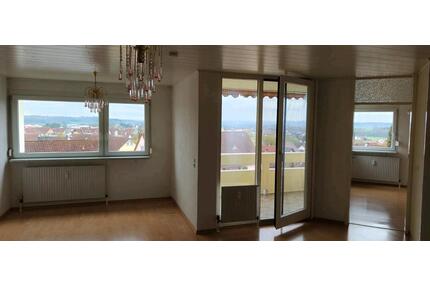 Attraktive 2-Zi-Whg mit Balkon & Aufzug, sofort frei - Crailsheim