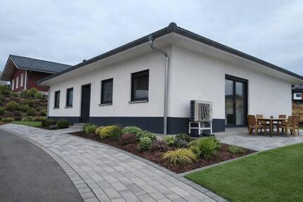 Neubau-Bungalow | ca. 125 m² | 754 m² | Schlüsselfertig - Mechernich