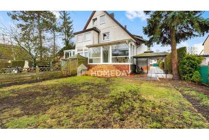 Doppelhaushälfte mit vier Zimmern, Wintergarten, Gartenidylle und Vollkeller - Berlin Spandau