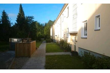 Schöne und helle 3 Zimmer Wohnung in ruhiger Lage mit Balkon - Flensburg