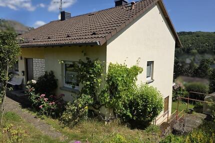 Geräumiges EFH in toller Lage über Hofheim-Lorsbach - Hofheim am Taunus