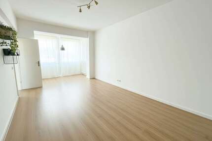 Wohnung zum Kaufen in Düsseldorf 179.000,00 € 54 m²