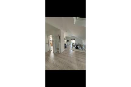 Dachgeschosswohnung zu vermieten - Breuberg