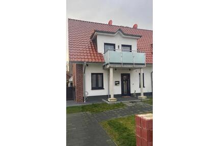 Doppelhaushälfte 2023 |15000 Jahresmiete |Sulingen